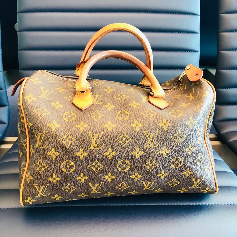 AUTHENTIC LOUIS VUITTON DOCTORS BAG